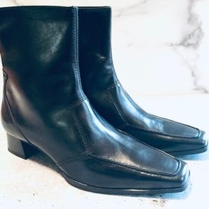 Paul Green Dario Black Leather Booties Size 6